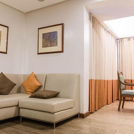 La Fiesta Hotel Iloilo City Kültér fotó