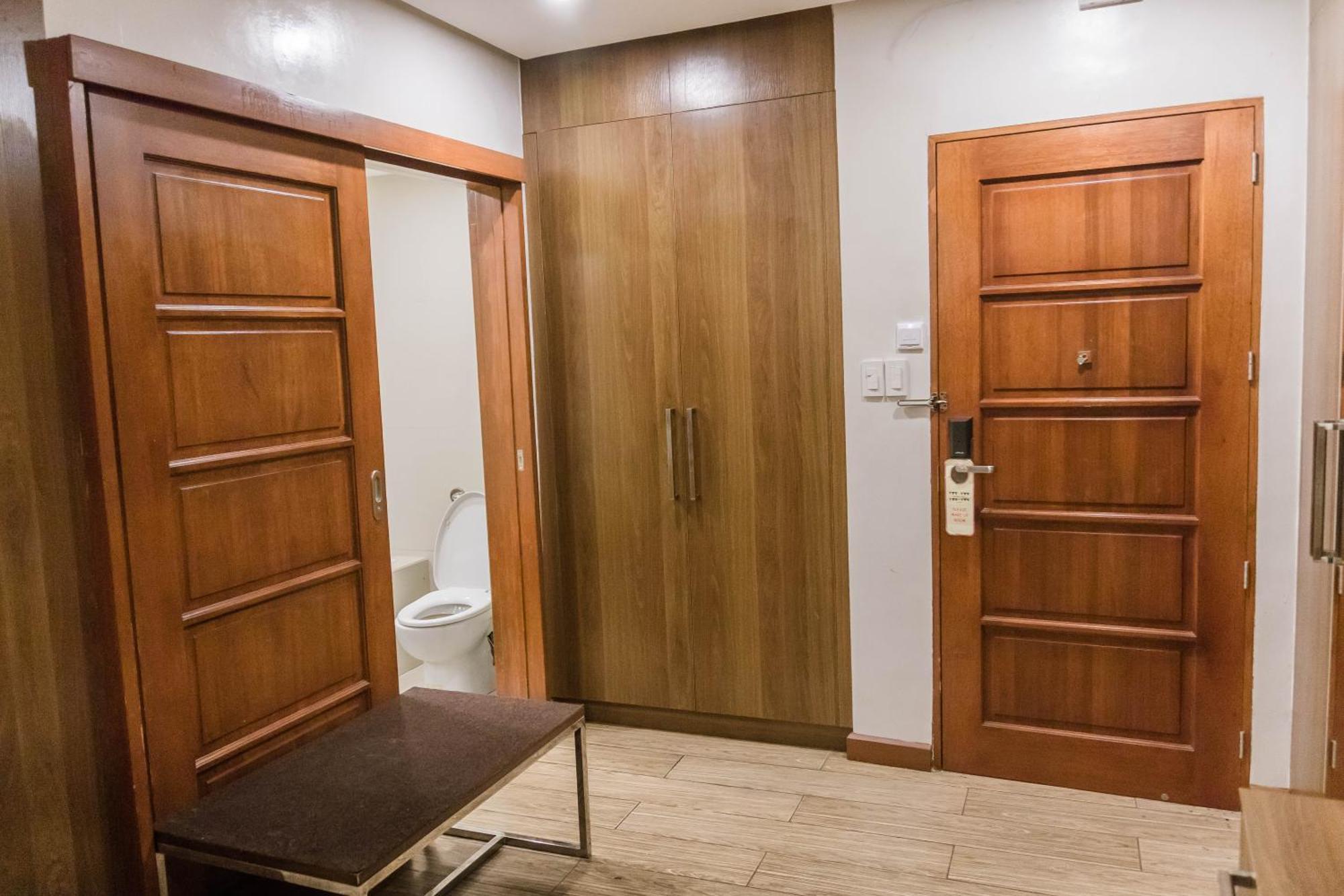 La Fiesta Hotel Iloilo City Kültér fotó