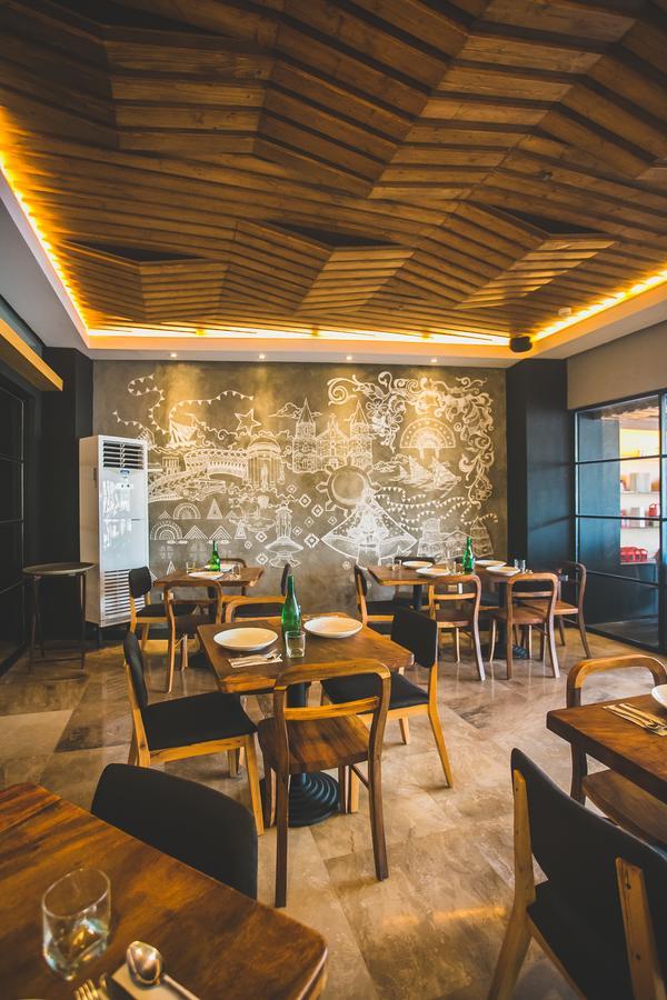 La Fiesta Hotel Iloilo City Kültér fotó